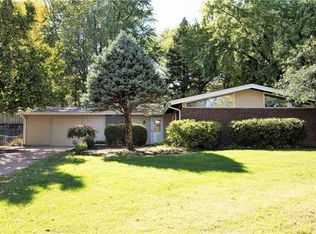32 Graeler Dr, Saint Louis, MO