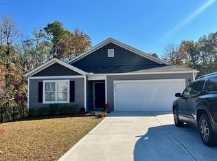 421 High Ridge Ct, Sneads Ferry, NC 28460