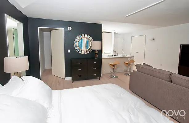 Rented by NOVO | media 41