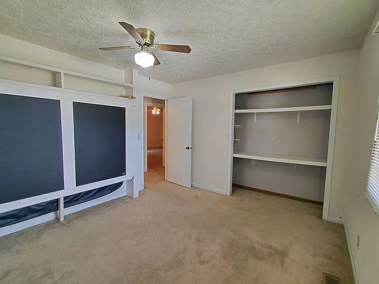 14490 Hilltop Rd — Photo 25