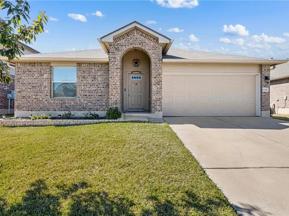 2721 Samson Dr, Lorena, TX 76655