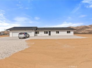 11725 Lagartijo Dr, Apple Valley, CA 92308