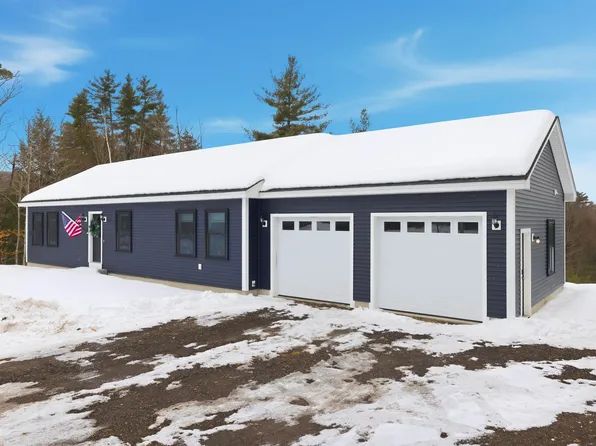 33 W Meadow Rd, Pittsfield, NH 03263