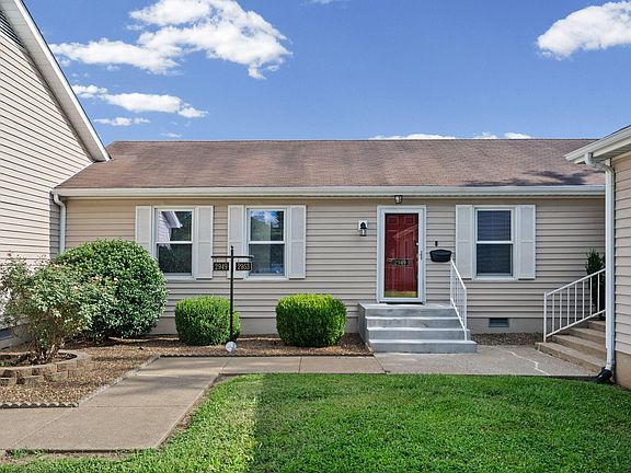 2nd image of 2949 Pawnee Dr
