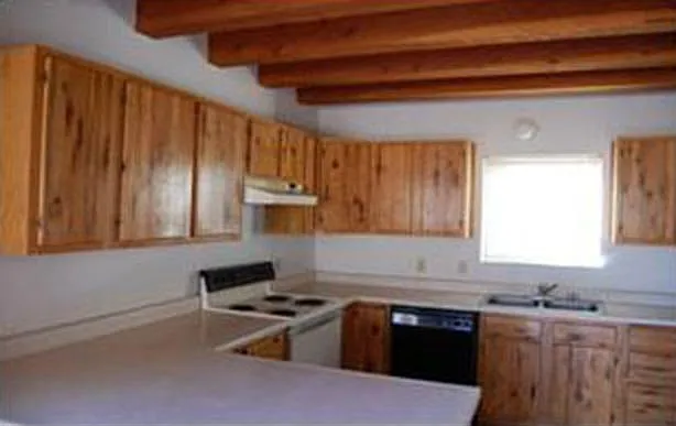 2 bed, 1.5 bath, 1350 sqft, $1,495 — Photo 3