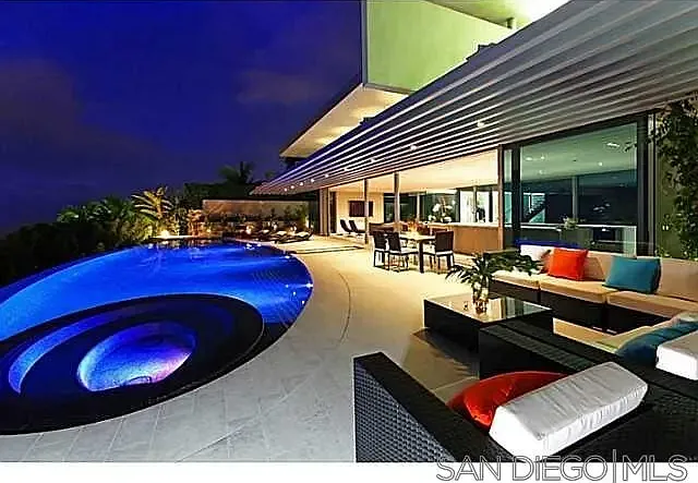 2605 Calle Del Oro