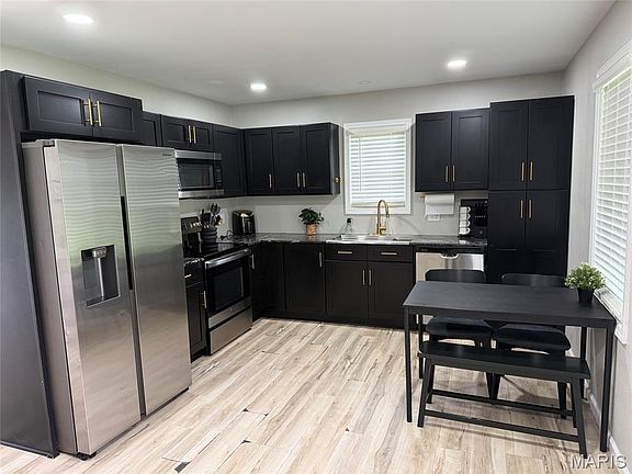 4th image of 207 Home Ave