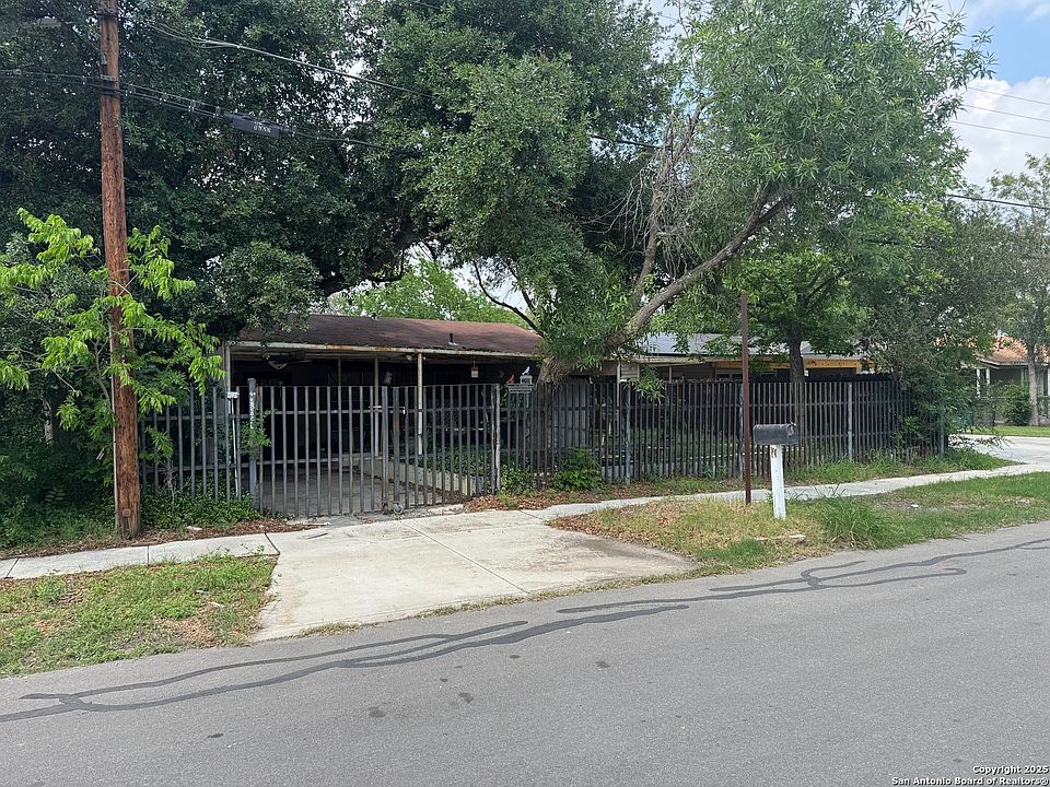 1st image of 1223 W Mally