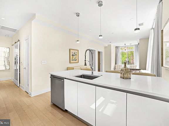 5th image of 1745 N Street Nw #307