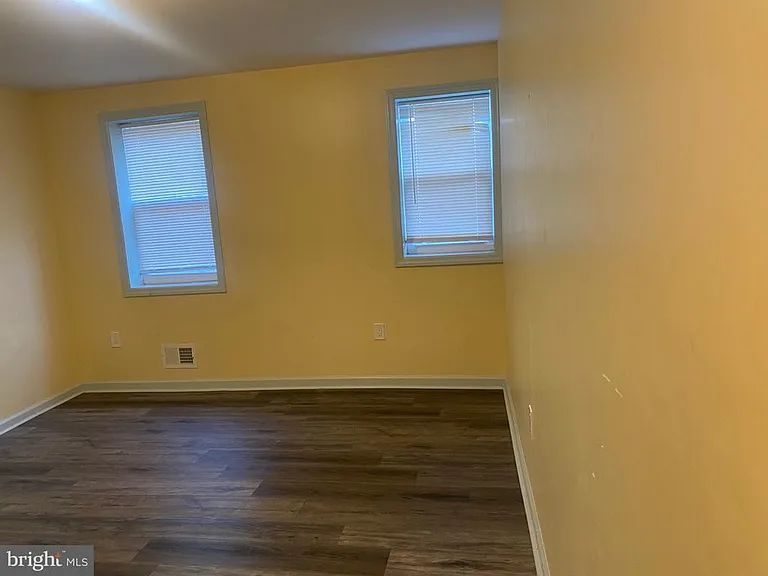 401A Lawrence St — Photo 10