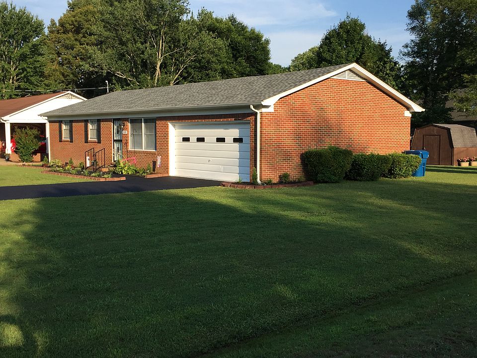 1st image of 1709 Keenland Dr