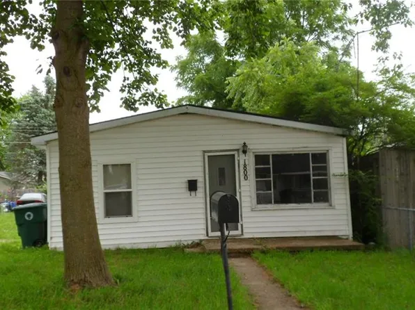 1800 W 16th St, Muncie, IN 47302