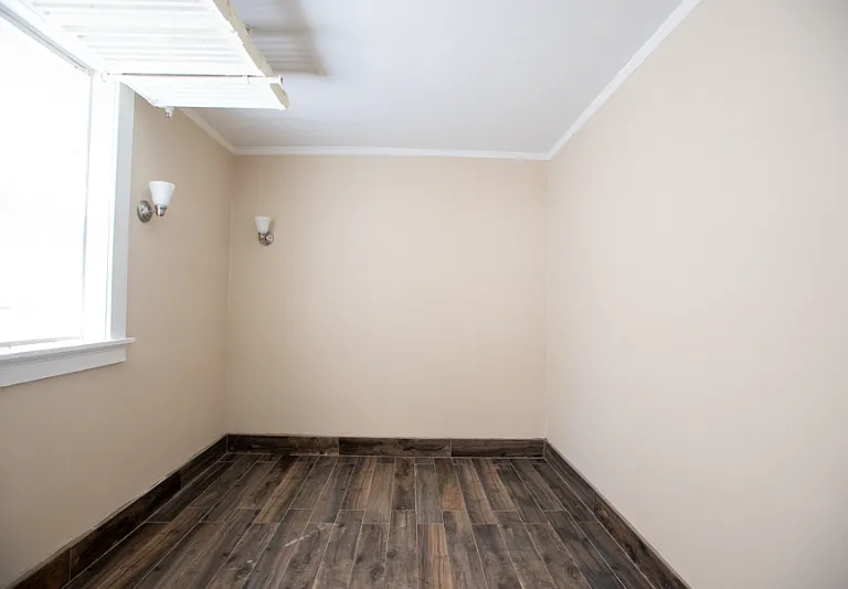 1704 E Locust St #1 — Photo 9