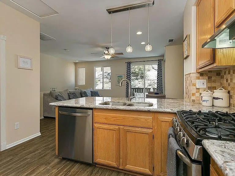 6012 Paseo Salinero — Photo 2