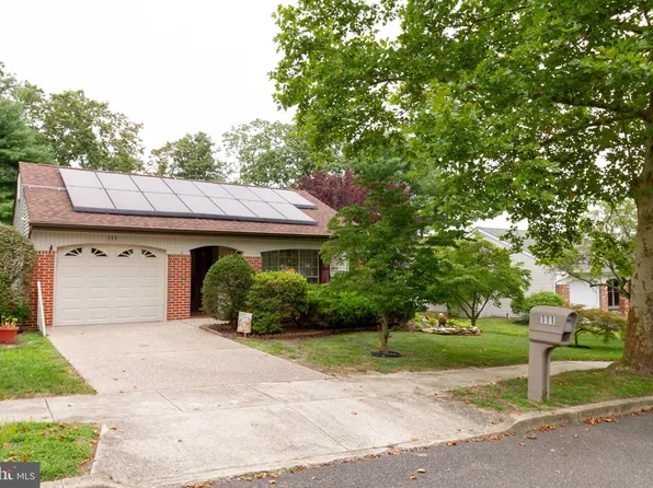 111 Gramercy Pl, Southampton, NJ 08088