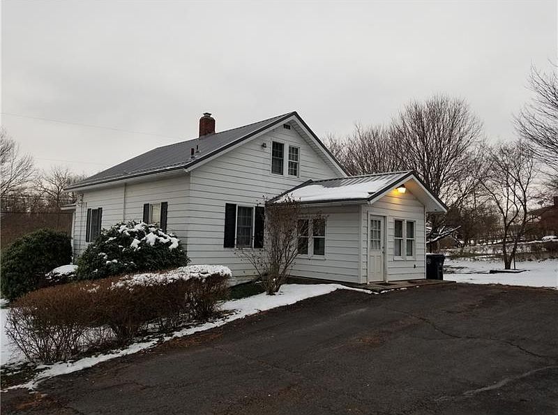 1st image of 204 Caroline St