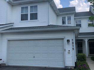 2875 Falling Waters Ln, Lindenhurst, IL 60046