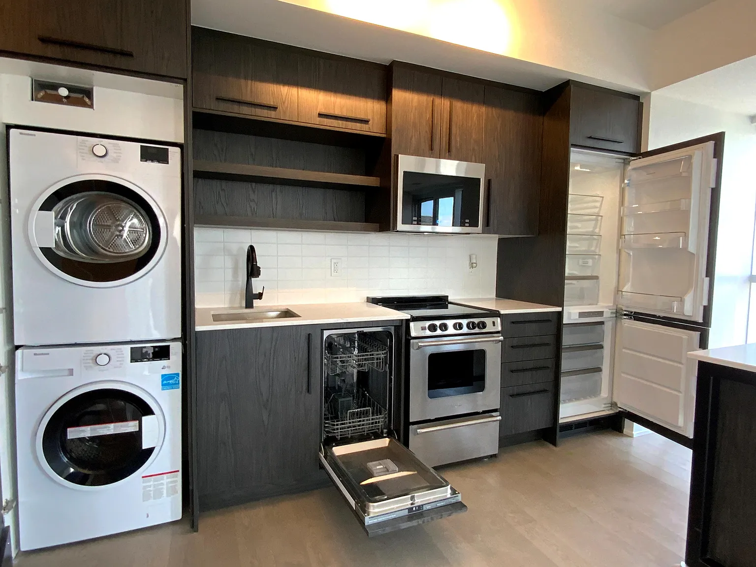 560 Rideau St #1207 — Photo 3