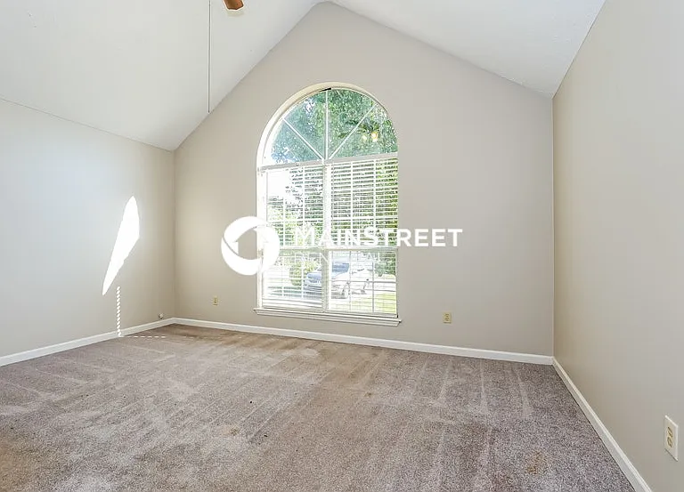 591 Hollandale Rd — Photo 9
