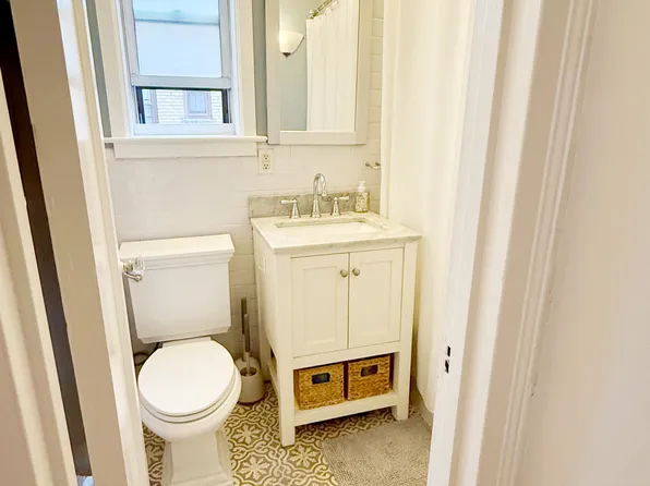 155 Henry Street image 4 of 5