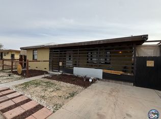 1027 W Holt Ave, El Centro, CA 92243