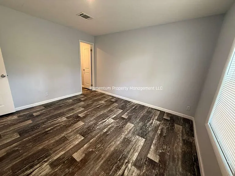 7086 Hilton Dr — Photo 9