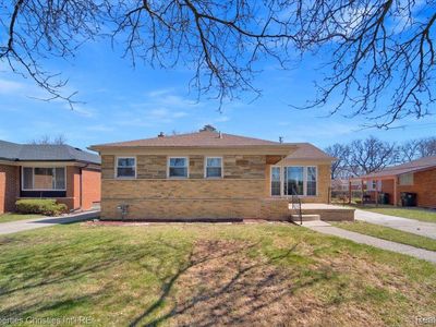 23120 Avon Rd, Oak Park, MI, 48237