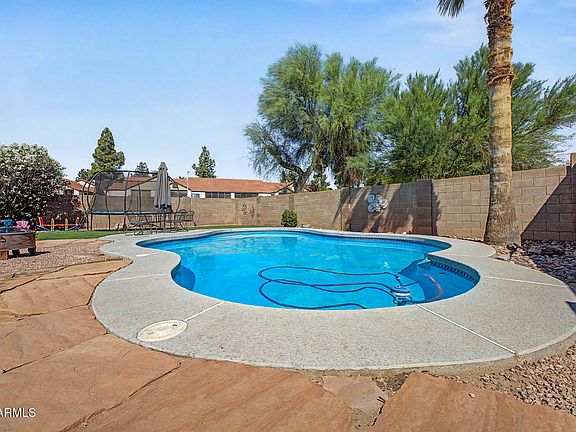 5th image of 1732 W BUTLER Drive