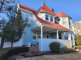 177 Arnold Ave, Cranston, RI 02905