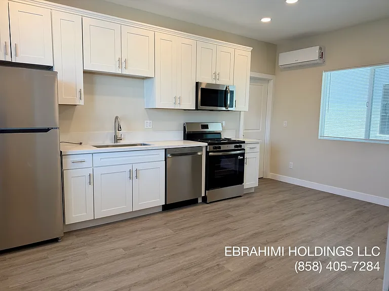 2976 National Ave #3 — Photo 1