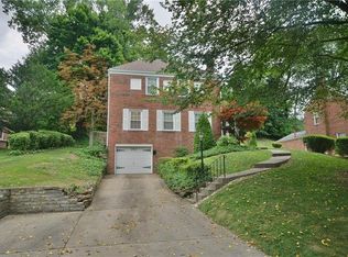 353 Constitution Dr, Pittsburgh, PA 15236