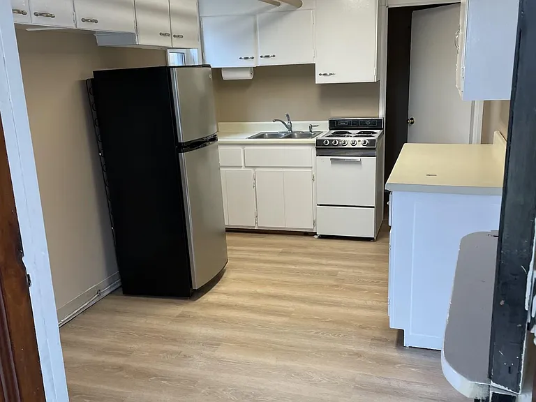 4335 Ormond Dr #4 — Photo 5