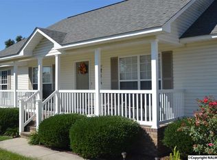 79 Creekside Dr, Albertville, AL 35950