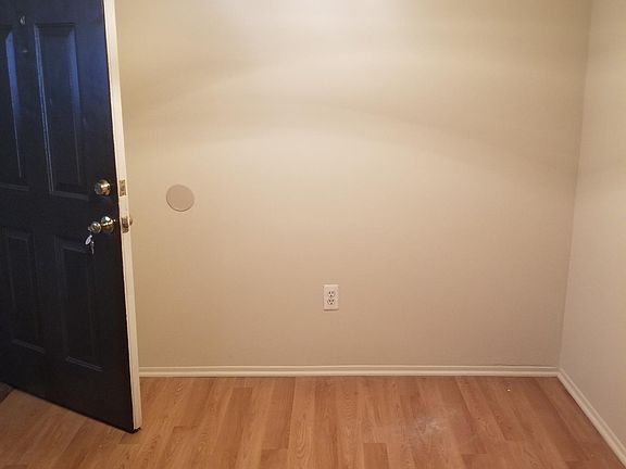 3rd image of 45871 Jefferson Ave APT 4