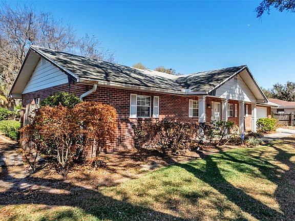 2nd image of 1220 Spring Ct