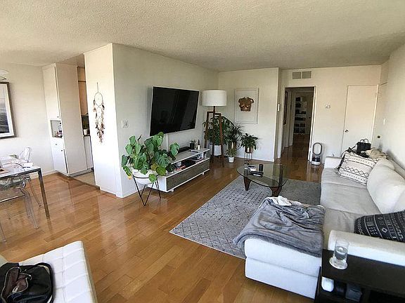 2nd image of 8630 Burton Way APT 301B