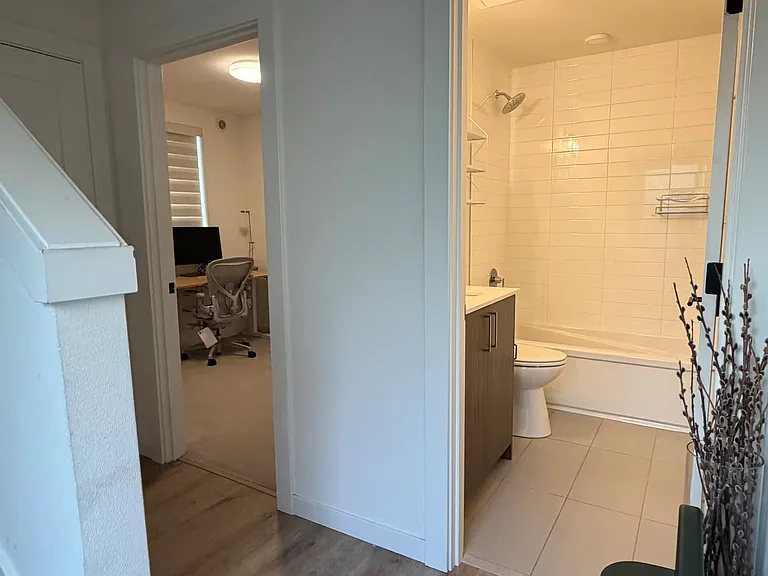 437 NE 73rd St #D — Photo 16