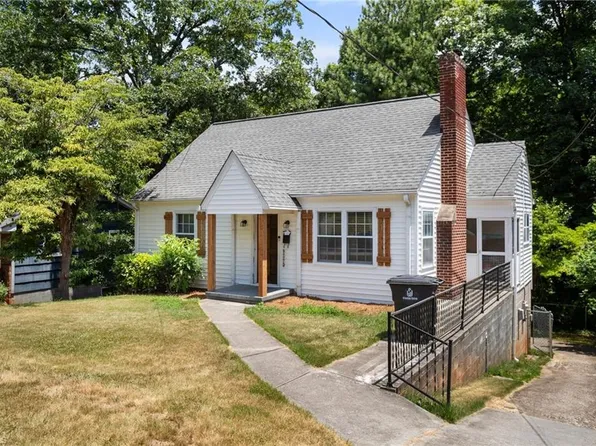 841 Brent St, Winston Salem, NC 27103