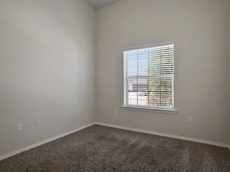 14362 Loma Esmeralda Dr — Photo 27