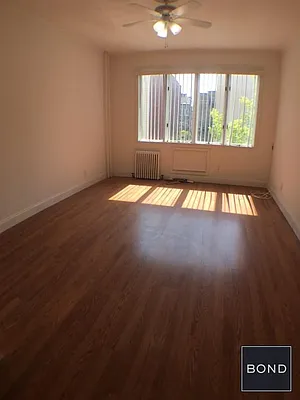 Rented by Bond New York | media 13