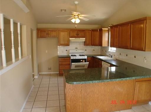 2nd image of 1300 E Rachel Ln