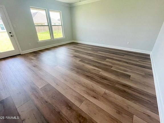 3rd image of 204 Payton Woods Ln