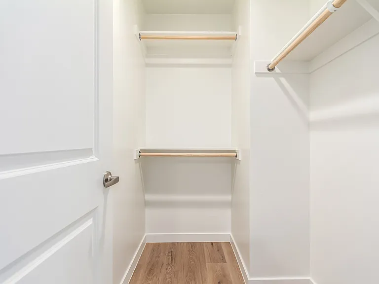 1818 W Earll Dr — Photo 31