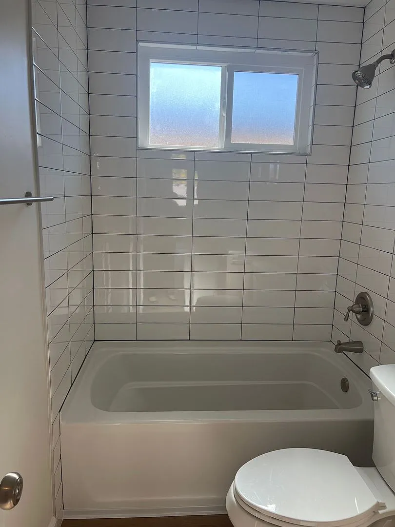 CSD - 1504 Robinson Avenue — Photo 4