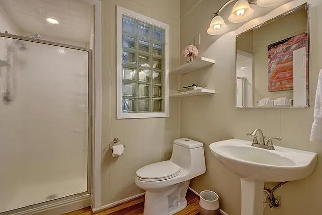 607 Baylor St #A — Photo 14