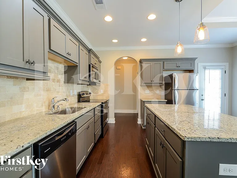 4894 Mountain Gap Dr — Photo 5
