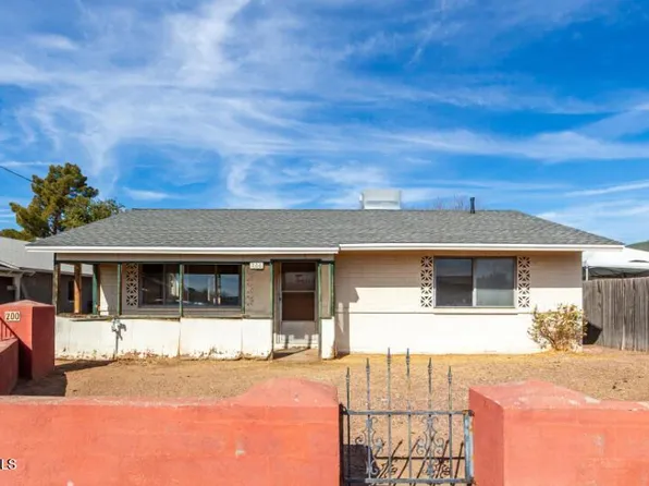 200 E ROSE Lane, Avondale, AZ 85323