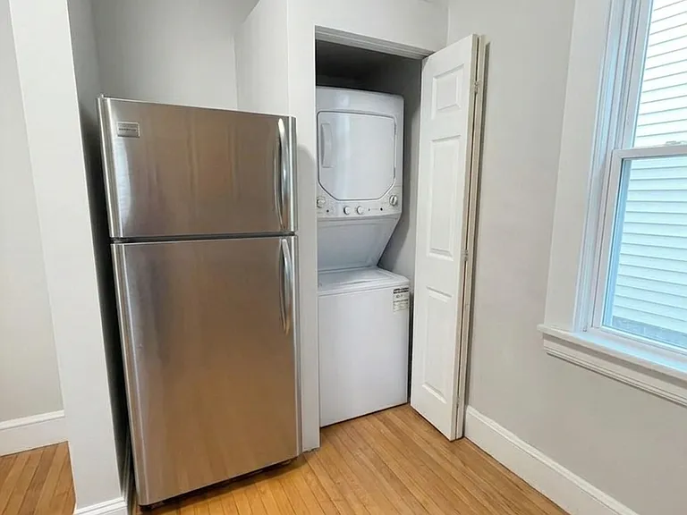 1113 W Wellington Ave #1 — Photo 7