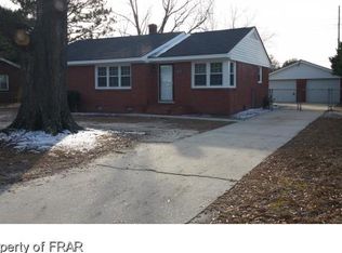526 Terry Cir, Fayetteville, NC 28304