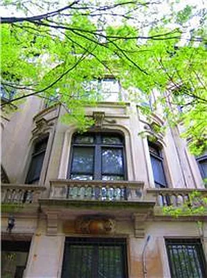 Rented by Douglas Elliman | media 7